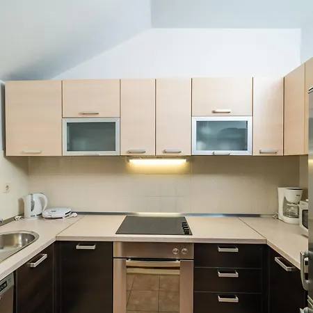 Dream View Apartment *