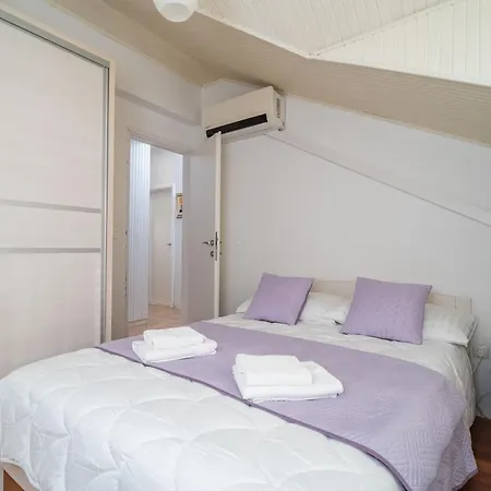 Dream View Apartment *