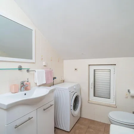 Dream View * دوبروفينك